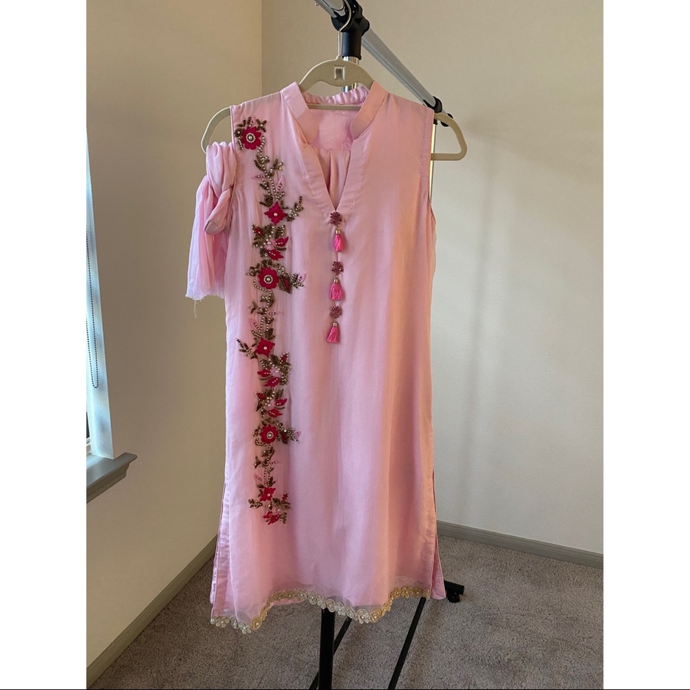 Baby pink Indian/Pakistani dress. 3 pc.
